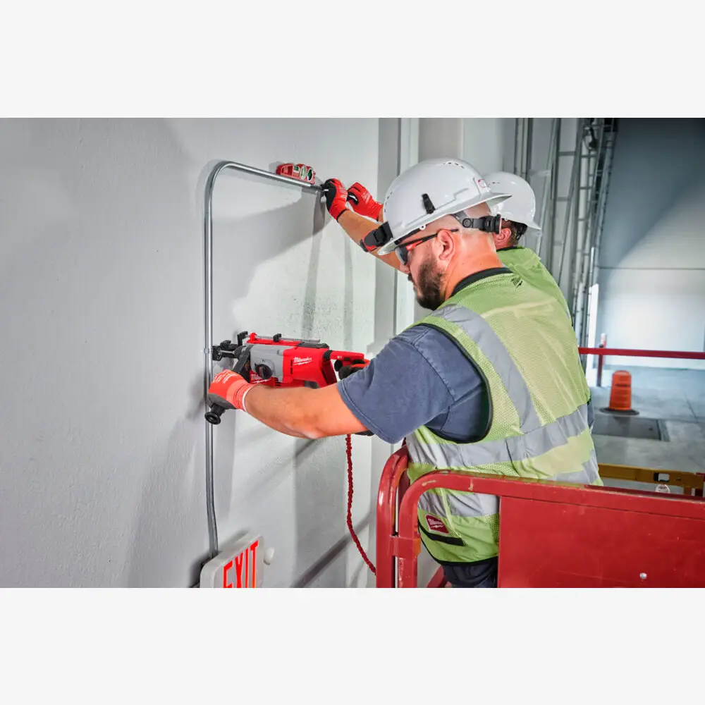 Перфоратор SDS-PLUS акумуляторний MILWAUKEE, M18 BLHACD26-402X, 2,6Дж (+зар.пр., 2акум.Х4Аг,HDкейс) 