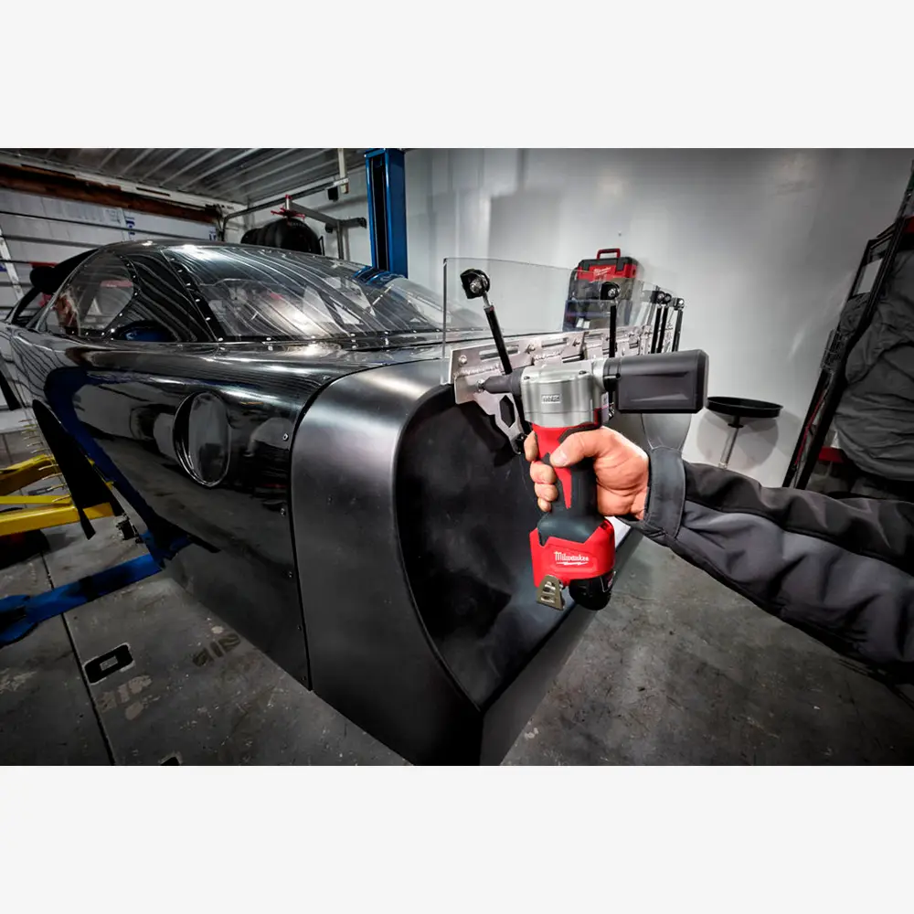 Заклепочник акумуляторний MILWAUKEE M12 BPRT-201X, Ø закл. 2,4-4,8мм, (+ заряд.пристрій, 1 акум.Х 2Аг, HD кейс) 