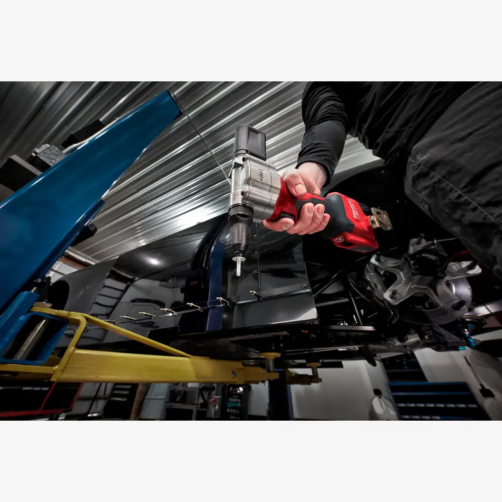 Заклепочник акумуляторний MILWAUKEE M12 BPRT-201X, Ø закл. 2,4-4,8мм, (+ заряд.пристрій, 1 акум.Х 2Аг, HD кейс) 