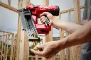 Цвяхозабивний пістолет акумуляторний MILWAUKEE, M18 FFN-502C, 50/90мм (+зарядний пристрій, 2 акум. Х 5Аг, кейс) 